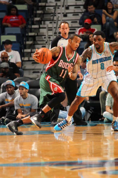 主教练贾秀 主教练贾秀